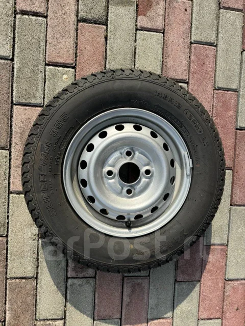 Yokohama Super Van Y355. ������, 2017 ���, ����� ����
