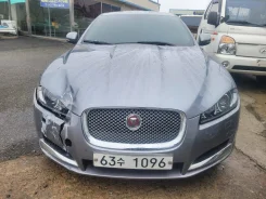 Jaguar XF ����