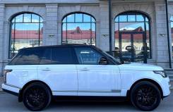 Land Rover Range Rover.   
