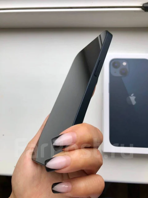 Apple iPhone 13. �����, 256 ��, ������, 4G LTE ����