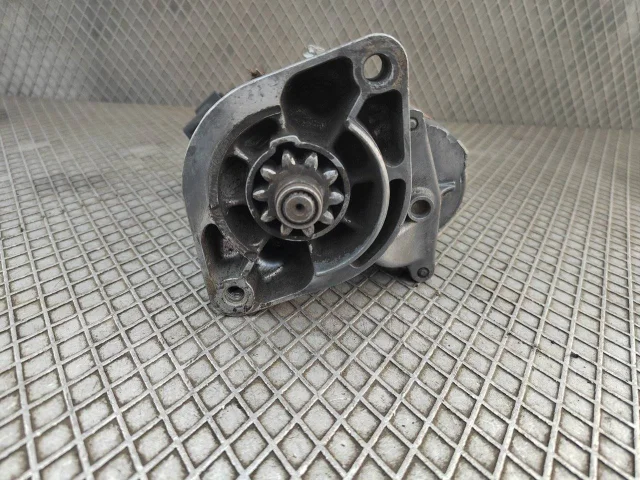 ������� Toyota Camry CV30 2CT 28100-64120 ����