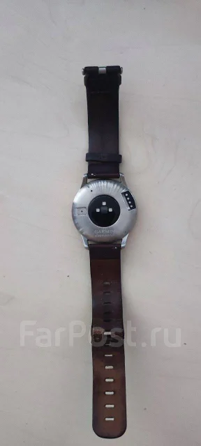Garmin Vivomove HR ����
