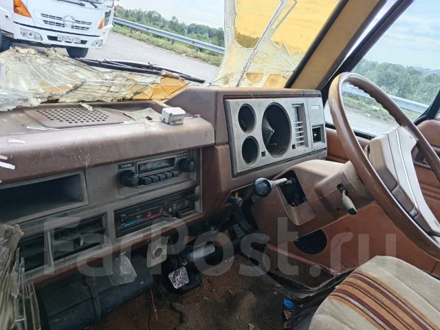 Nissan Caravan ����