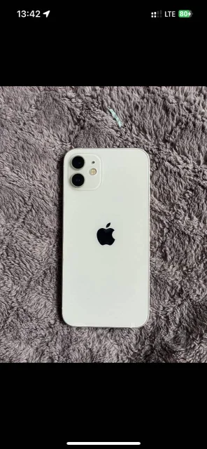 Apple iPhone 12. �/�, 64 ��, �����, 4G LTE ����