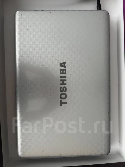 Toshiba Satellite L775. 17.3", 2,5����, ��� 8 ��, ���� 583���, WiFi: 1, Bluetooth: 1 ����