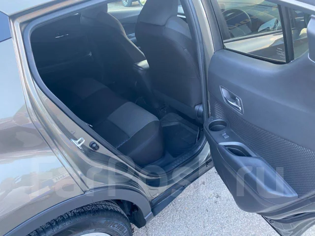 Toyota C-HR. �������, 4wd, 1.2 (116��.�.), ������, 21����. �� ����
