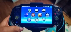 Sony PlayStation Vita ����