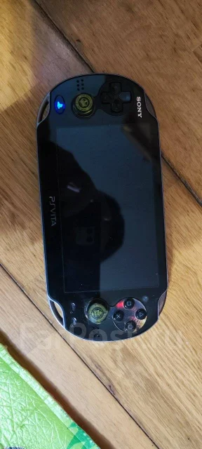 Sony PlayStation Vita ����