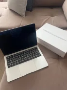 Apple MacBook Air 13 2019. 13", 1,6����, ��� 8 ��, ���� 8���, WiFi: 1, Bluetooth: 1 ����