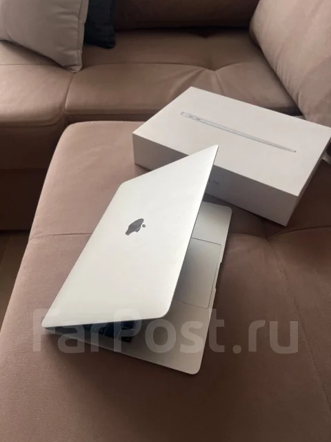 Apple MacBook Air 13 2019. 13", 1,6����, ��� 8 ��, ���� 8���, WiFi: 1, Bluetooth: 1 ����
