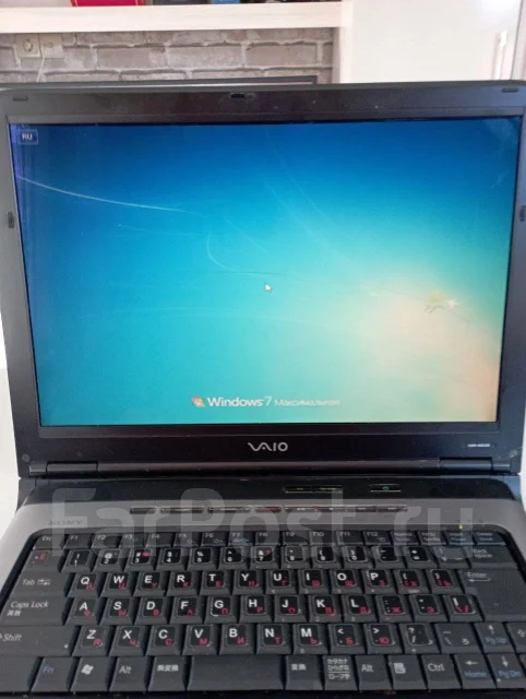 Sony VAIO. 15.3", 1,7����, ��� 1024 ��, ���� 37���, WiFi: 1 ����