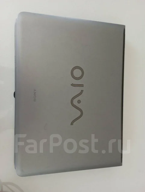 Sony VAIO. 15.3", 1,7����, ��� 1024 ��, ���� 37���, WiFi: 1 ����