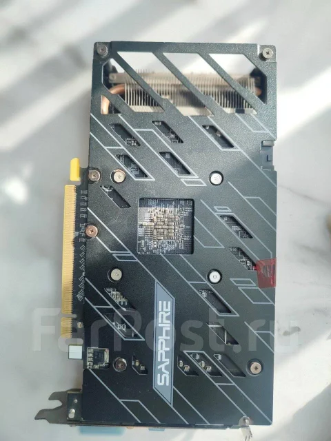Radeon RX 580 ����
