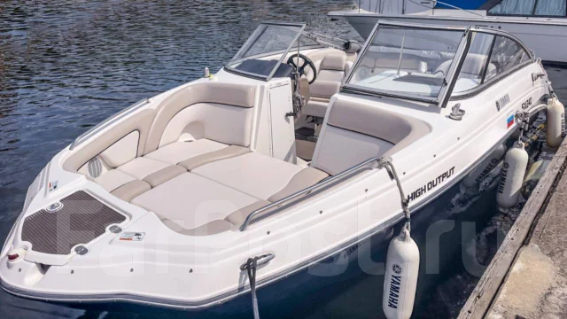 Yamaha. 2010 ���, ����� 7,2��., ��������� ������������, 360��.�., ������ ����