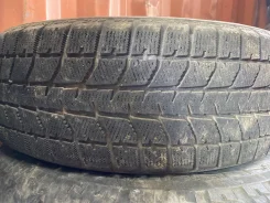 Bridgestone Blizzak WS-70. ������, ��� �����, �/�, ����� 50 % ����