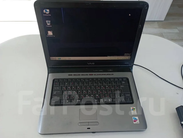 Sony VAIO. 15.3", 1,7����, ��� 1024 ��, ���� 37���, WiFi: 1 ����