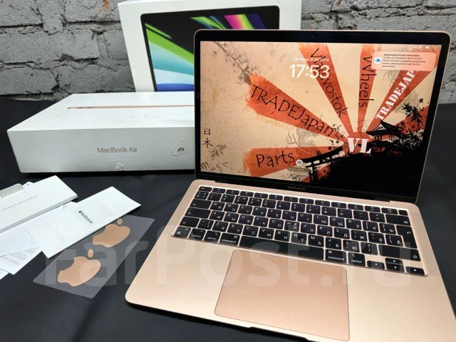 Apple MacBook Air. 13.3", ��� 8 ��, ���� 256���, WiFi: 1, Bluetooth: 1 ����