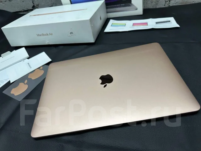 Apple MacBook Air. 13.3", ��� 8 ��, ���� 256���, WiFi: 1, Bluetooth: 1 ����