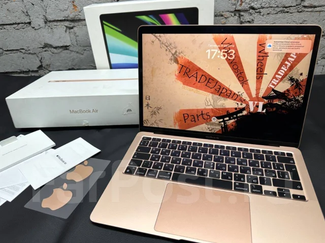 Apple MacBook Air. 13.3", ��� 8 ��, ���� 256���, WiFi: 1, Bluetooth: 1 ����