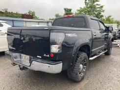 Toyota Tundra. 3UR ����