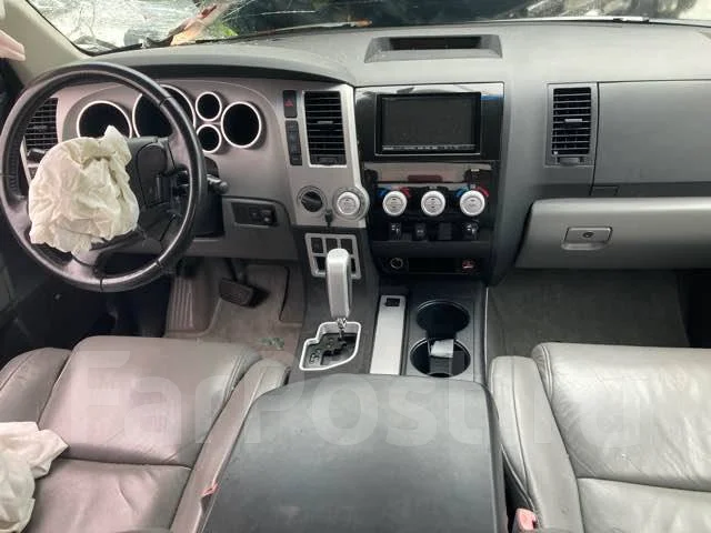 Toyota Tundra. 3UR ����