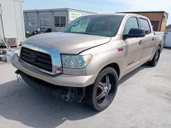Toyota Tundra. 3UR ����