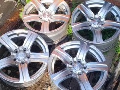 Qualex. 7.0x16", 5x114.3, ET40, �� 73,1���. ����