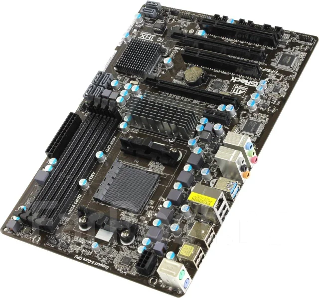 Socket AM3+ ����
