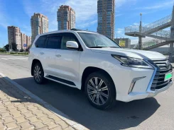 Lexus LX570. �������, 4wd, 5.7 (277��.�.), ������, 70 000����. ��, �/� ����