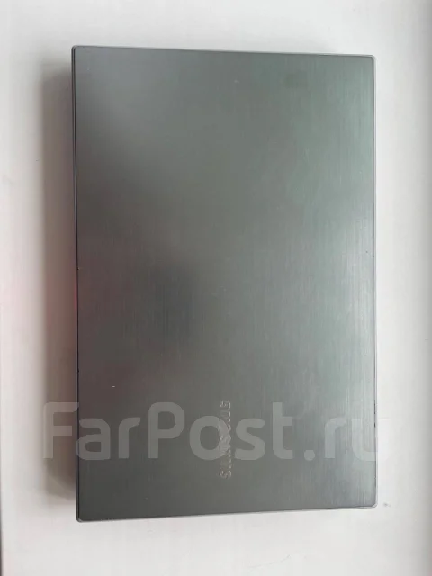 Samsung 300V5A. 15.6", 2,4����, ��� 6 ��, WiFi: 1, ����������� �� 4��. ����