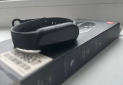 Xiaomi Mi Band 5 ����