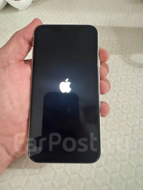 Apple iPhone 11. �/�, 64 ��, �����, 4G LTE, 5G ����