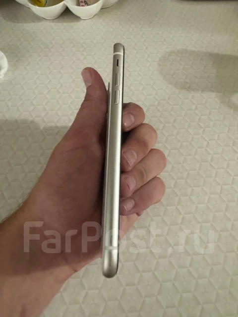 Apple iPhone 11. �/�, 64 ��, �����, 4G LTE, 5G ����