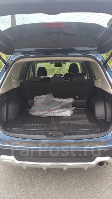 Subaru Forester. ��������, 4wd, 2.5, ������, 70 000����. �� ����