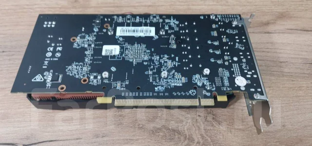 Radeon RX 580 2048SP ����