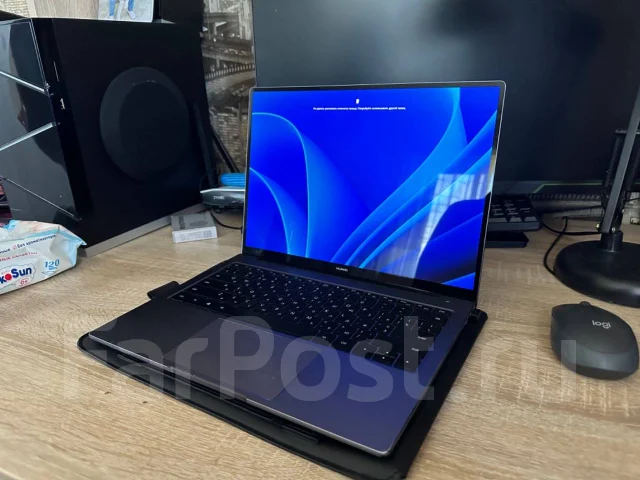 Huawei MateBook D 14. 14", 2,1����, ��� 16 ��, ���� 120���, WiFi: 1, Bluetooth: 1, ����������� �� 10��. ����