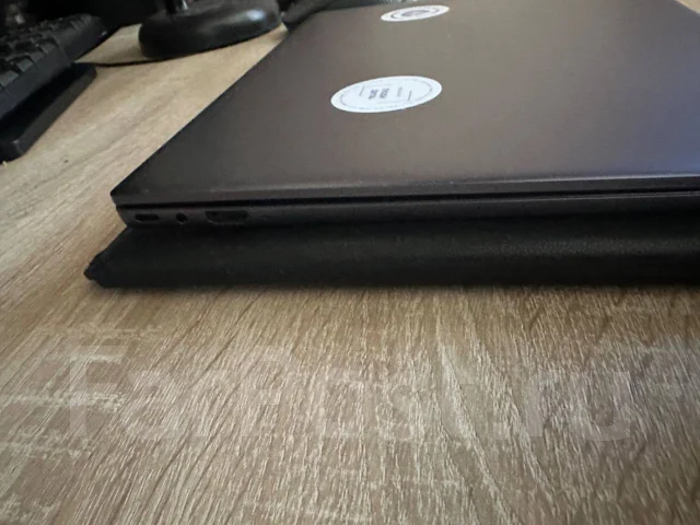 Huawei MateBook D 14. 14", 2,1����, ��� 16 ��, ���� 120���, WiFi: 1, Bluetooth: 1, ����������� �� 10��. ����