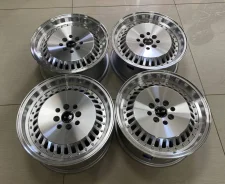 Messer. 7.0x16", 4x100, 4x114.3, ET30, �� 73,1���. ��� ����� �� ������ ����