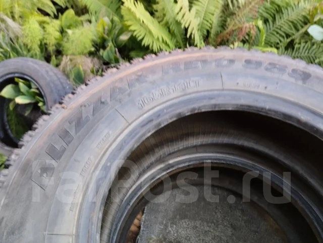 Bridgestone Blizzak Revo 969. ������, ��� �����, 2010 ���, �/�, ����� 35 % ����