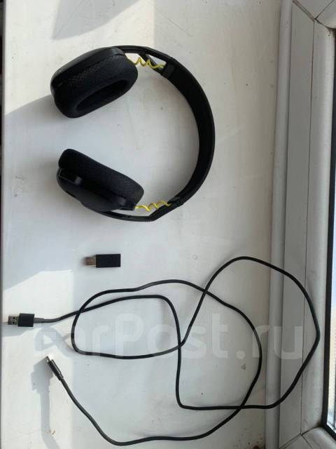 Logitech g435 Гарнитура, б/у, в наличии. Цена: 5 800₽ во Владивостоке