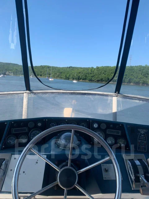 Searay. 1989 ���, ����� 12��., ��������� ������������, 400��.�., ������ ����