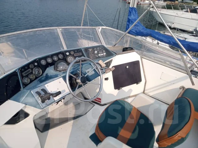 Searay. 1989 ���, ����� 12��., ��������� ������������, 400��.�., ������ ����