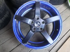 Vossen. 7.5x17", 5x114.3, ET30, �� 70���. ����