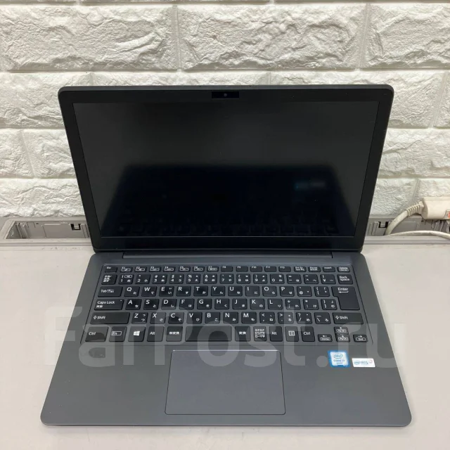 Sony VAIO. 13", 3,2����, ��� 8 ��, WiFi: 1, Bluetooth: 1 ����