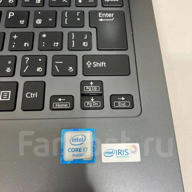 Sony VAIO. 13", 3,2����, ��� 8 ��, WiFi: 1, Bluetooth: 1 ����