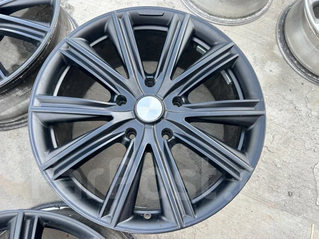 Khann DUX 3. 9.0x20", 5x150, ET40. ��� ����� �� ������������ ����