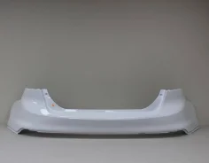 ������ ������ FORD Focus III 10-14 SDN Frozen White (�������-�����) FORD Focus BUM2350058 ����