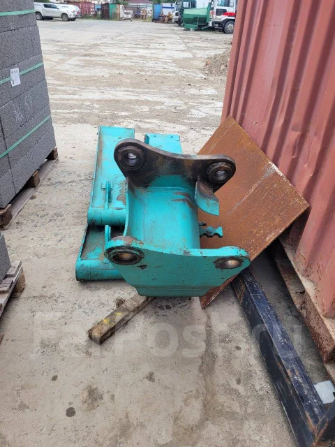 Kobelco SK75UR ����