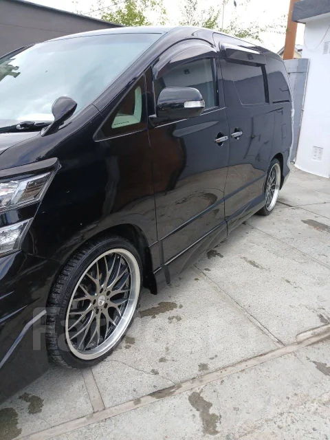 Toyota Vellfire. �������, ��������, 2.4 (170��.�.), ������, 136 000����. ��, �/� ����