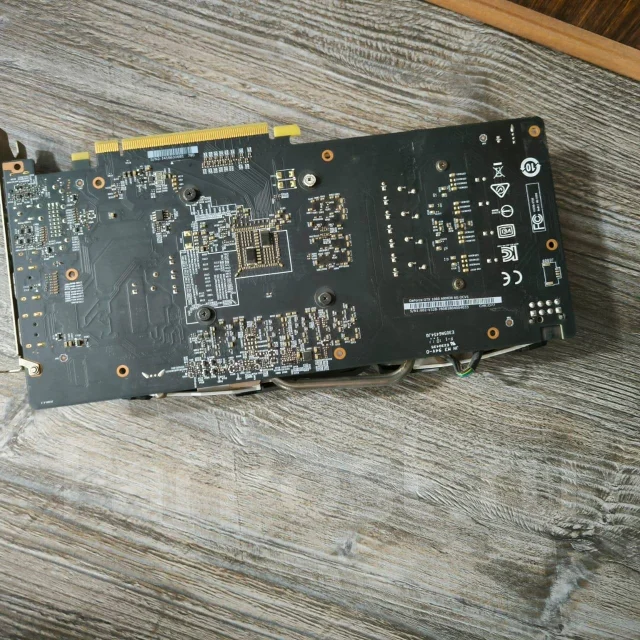 GeForce GTX 1060 ����